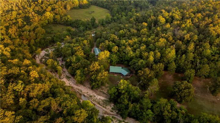 Property Photo: 505 Clabber Creek Lane AR 72687