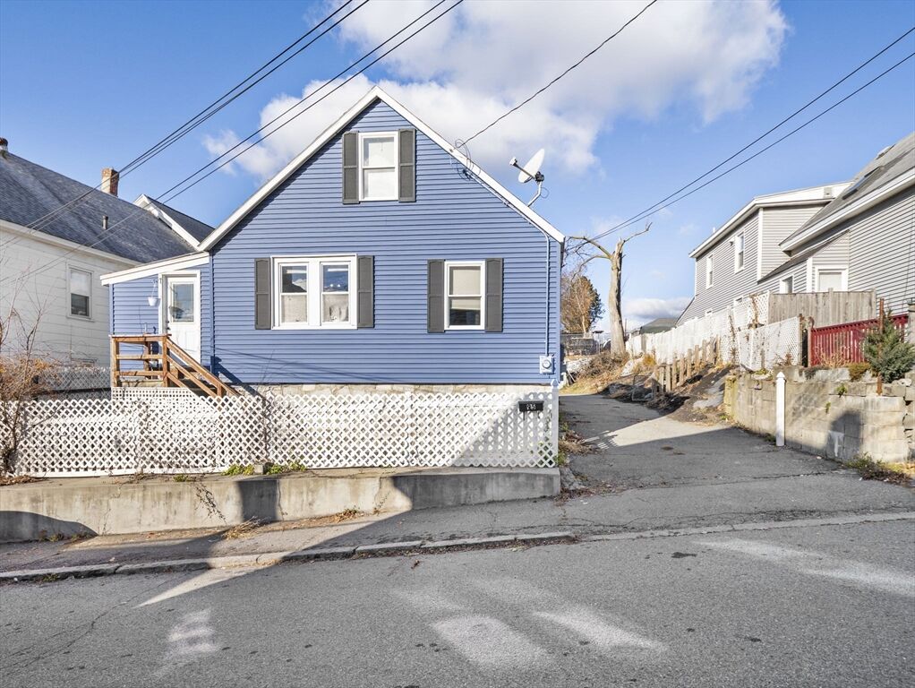 Property Photo:  95 S Highland St  MA 01852 