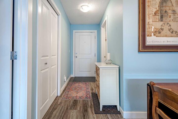 Property Photo: 2715 12 Avenue SE 311 AB T2A 4X8