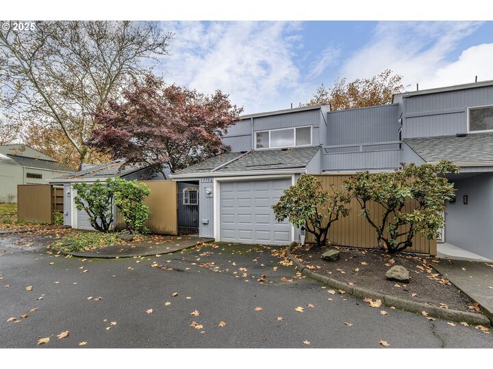 Property Photo:  17756 NW Lakeway Ct  OR 97006 