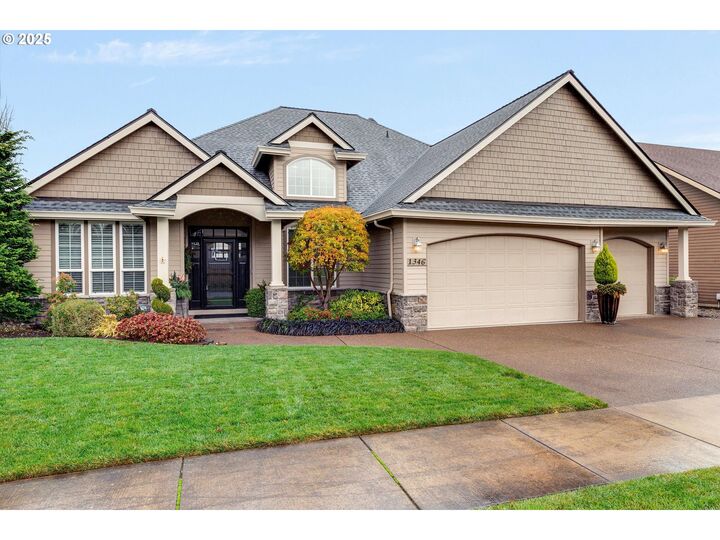 Property Photo:  1346 NE 16th Ave  OR 97013 