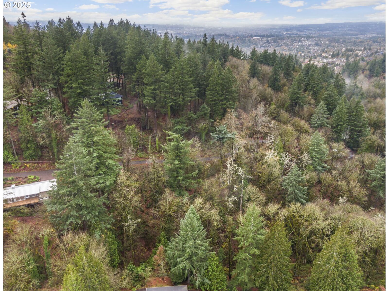 Property Photo:  841 NW Spring Ave W  OR 97229 