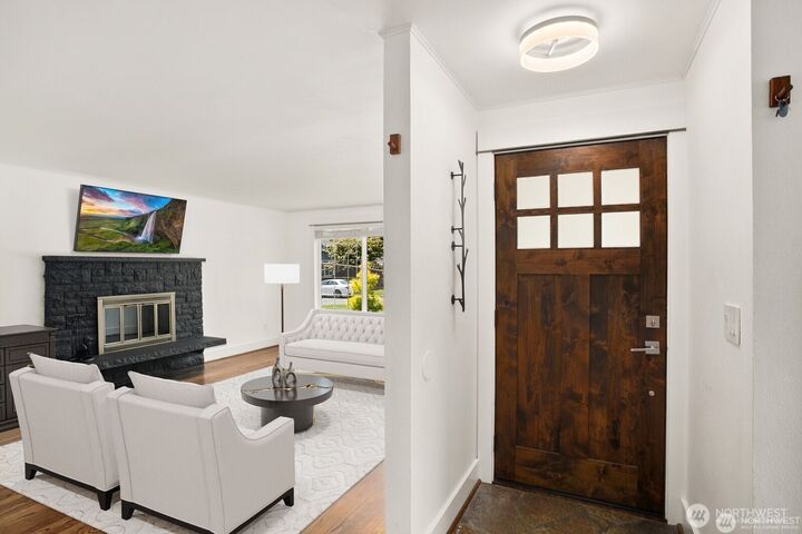 Property Photo:  8826  10th Avenue SW  WA 98106 