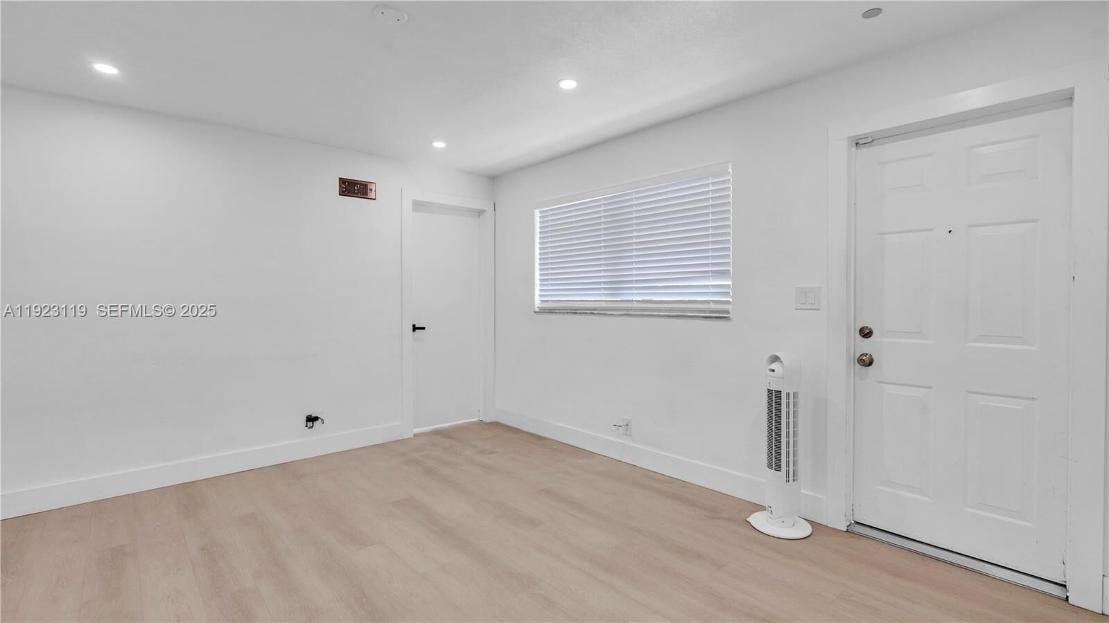 Property Photo: 32 SW 9th St 2 FL 33009