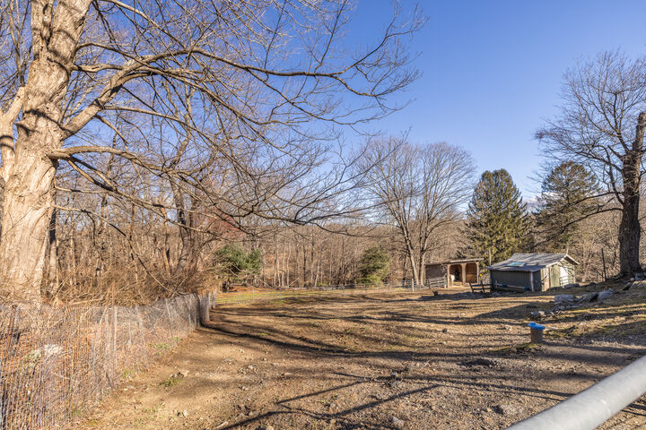 Property Photo:  2 Stony Brook Road  CT 06470 