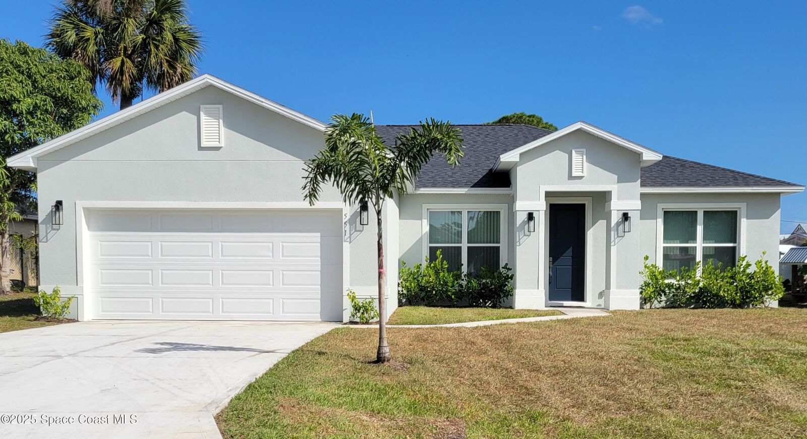 Property Photo: 551 Borraclough Avenue NW FL 32907