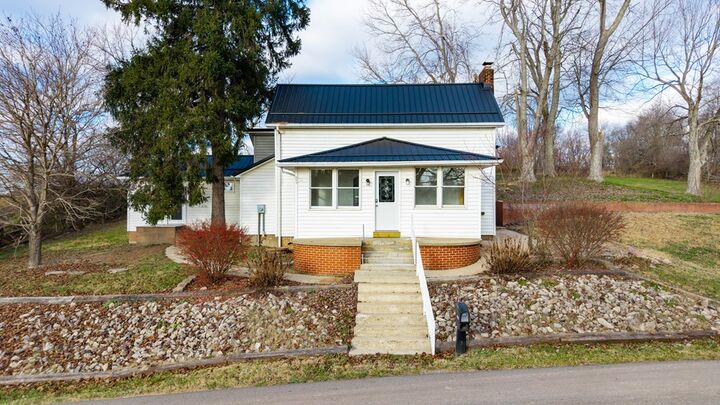 Property Photo: 2417 Glenroy Road OH 45692