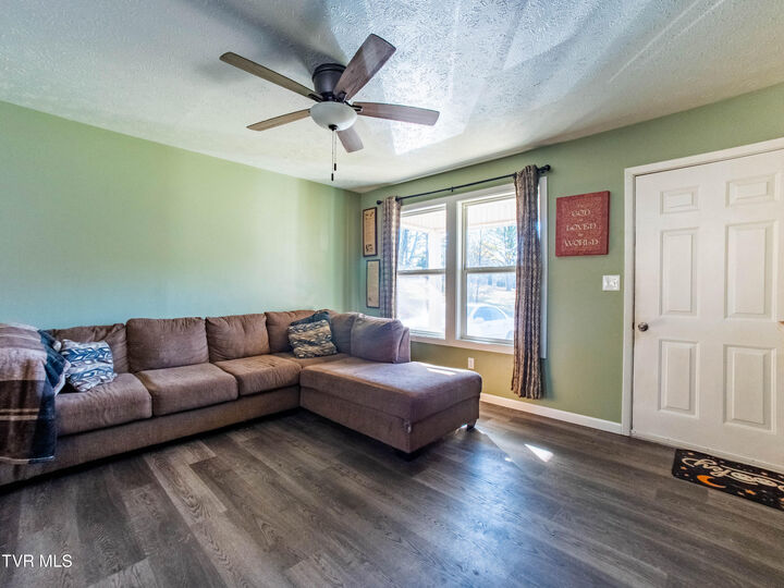 Property Photo: 117 Hidden Valley Drive TN 37857