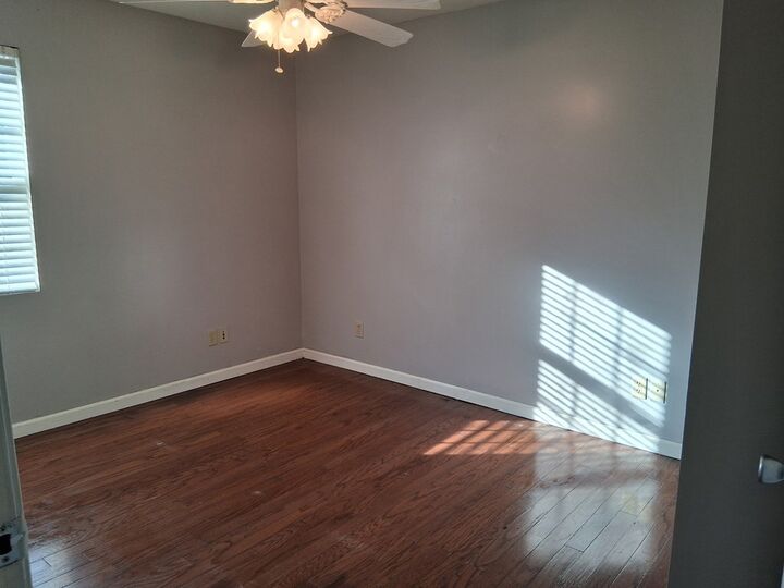 Property Photo:  208 Bullard St  GA 31639 