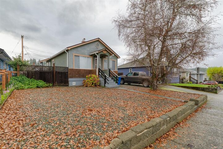 Property Photo: 3885 14th Ave BC V9Y 5C1