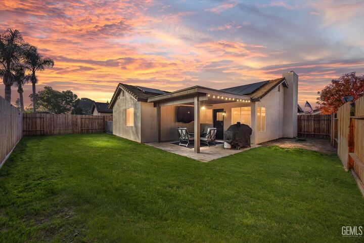 Property Photo:  9115 Winlock Street  CA 93312 