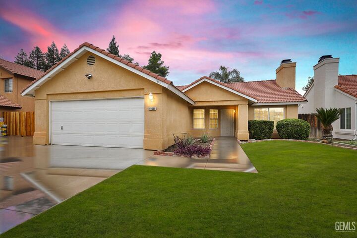 10600 Sunset Canyon Drive  Bakersfield CA 93311 photo