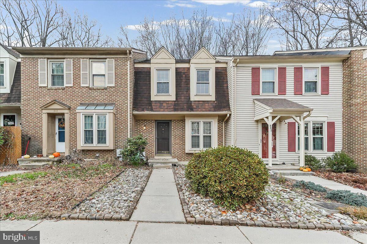 Property Photo: 850 Stockbridge Drive DE 19707