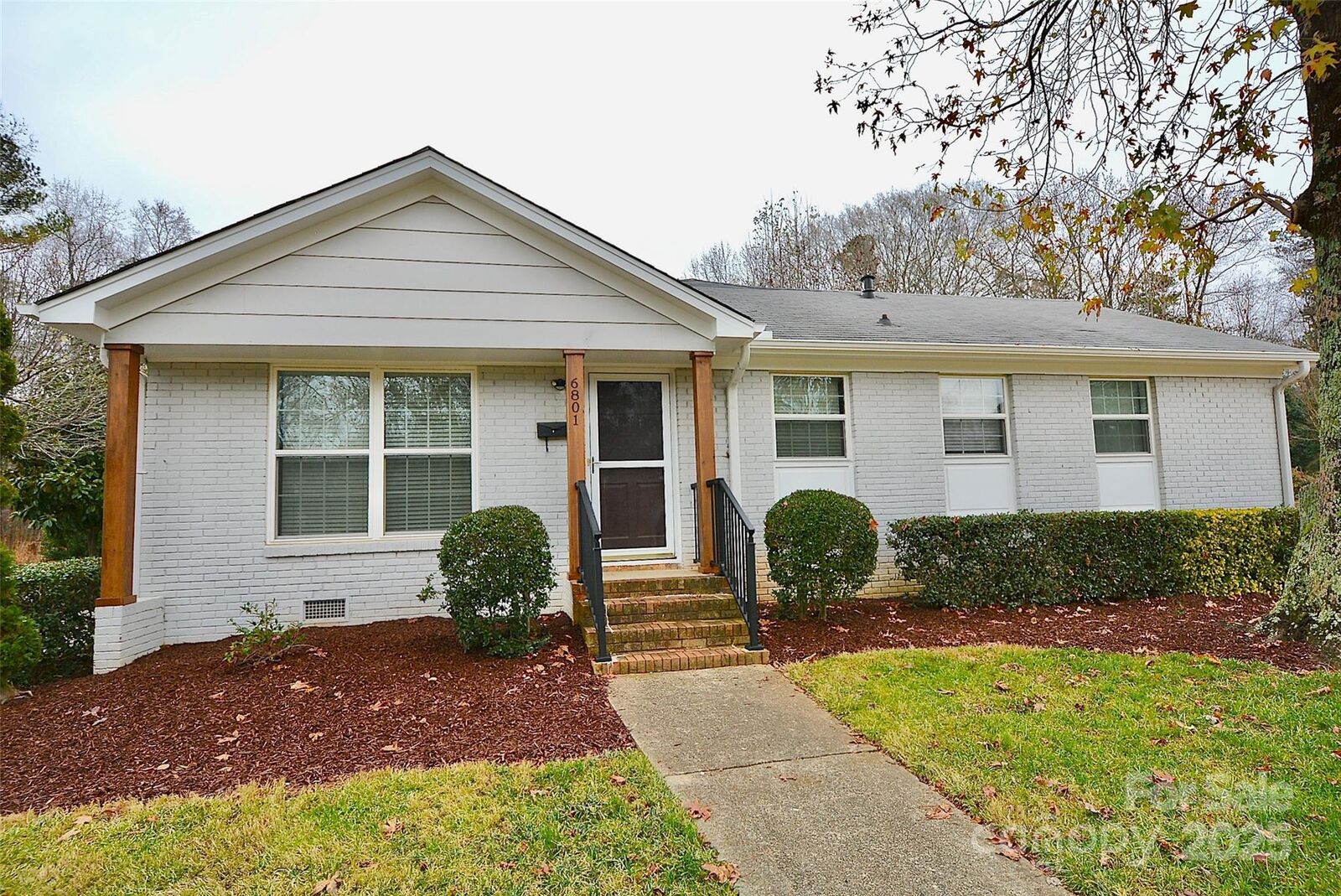 Property Photo:  6801 Barrington Drive  NC 28215 
