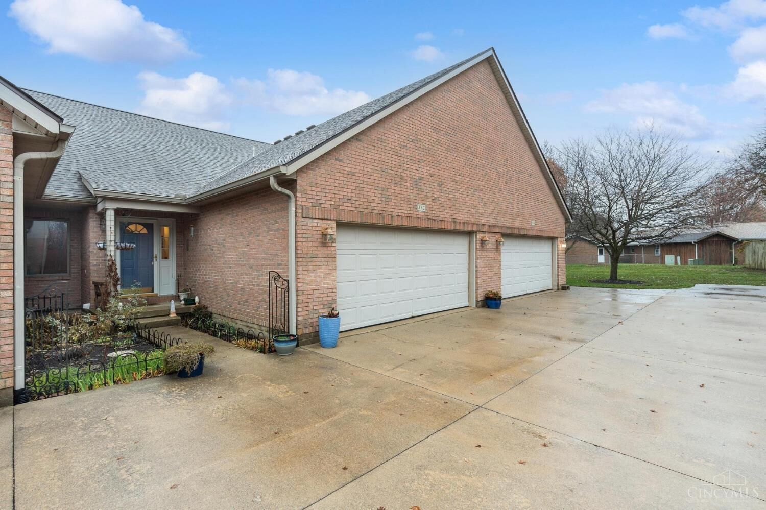 Property Photo: 332 Leyland Park Drive OH 45177