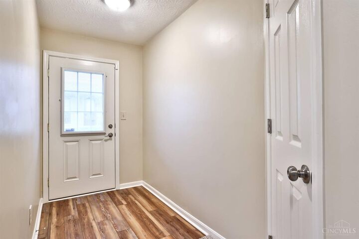 Property Photo: 1753 Weatherstone Circle OH 45050