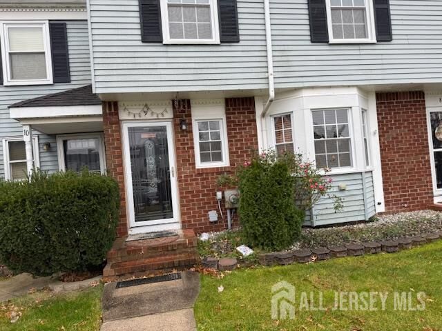 Property Photo:  9 Gardenia Ct Court  NJ 08872 