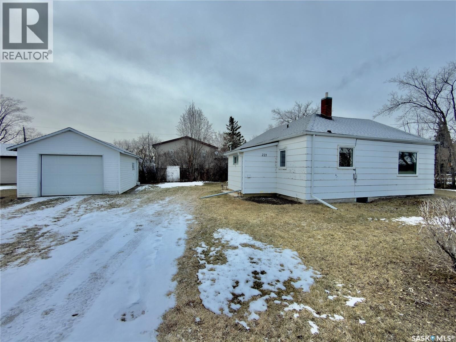 Property Photo: 221 Elsa Street SK S0A 2M0