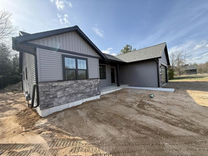 Property Photo:  790 Torrey Pines Way  WI 54467 