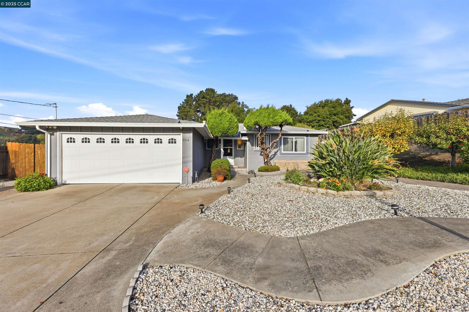 Property Photo: 2314 Mahan Way CA 94806