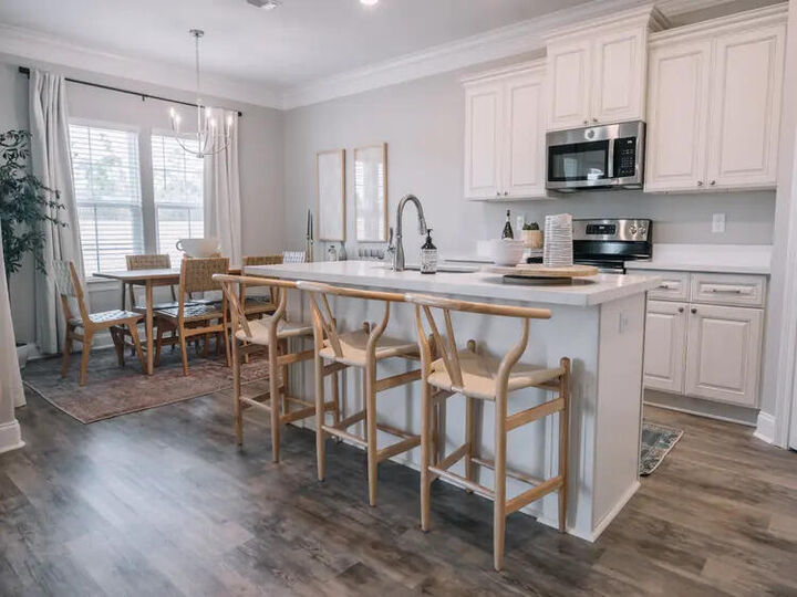 Property Photo: 111 S Founders Way MS 39401