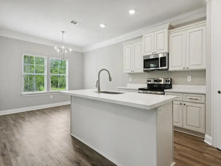 Property Photo: 107 S Founders Way MS 39401