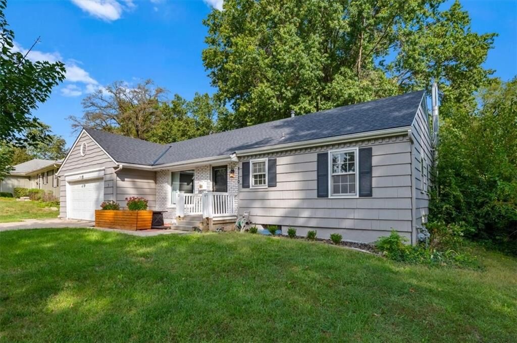 Property Photo:  8110 W 92nd Street  KS 66212 