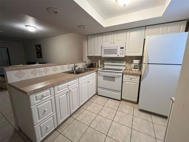 Property Photo: 25225 Rampart Boulevard 501 FL 33983