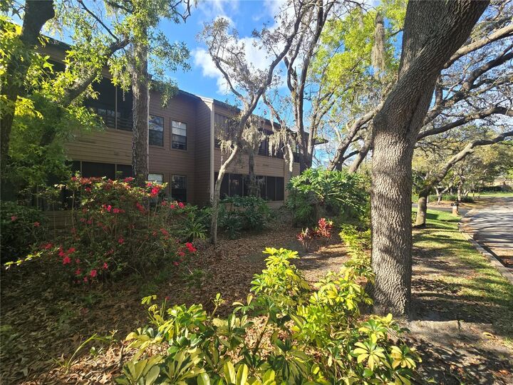 Property Photo: 103 Cypress Pond Road 103 FL 34683