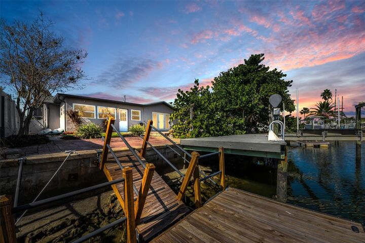 Property Photo:  13926 Darlene Avenue  FL 34667 