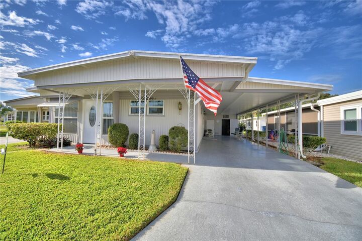 Property Photo: 123 Holiday Lane FL 33823