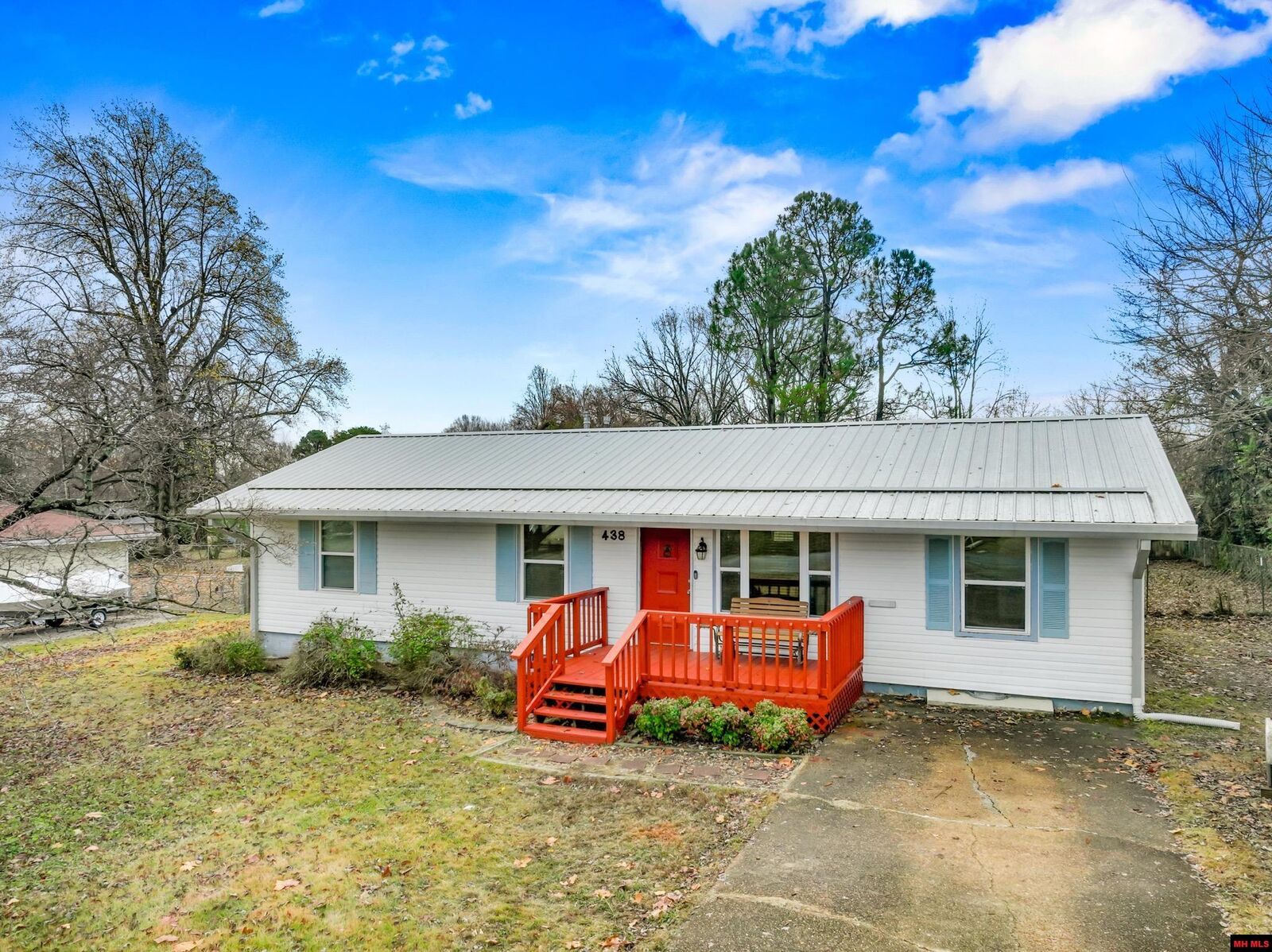 Property Photo:  438 Glenstone Drive  AR 72653 