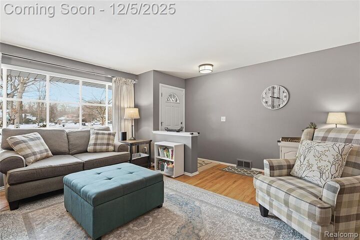 Property Photo: 32951 Myrna Court MI 48154 2972