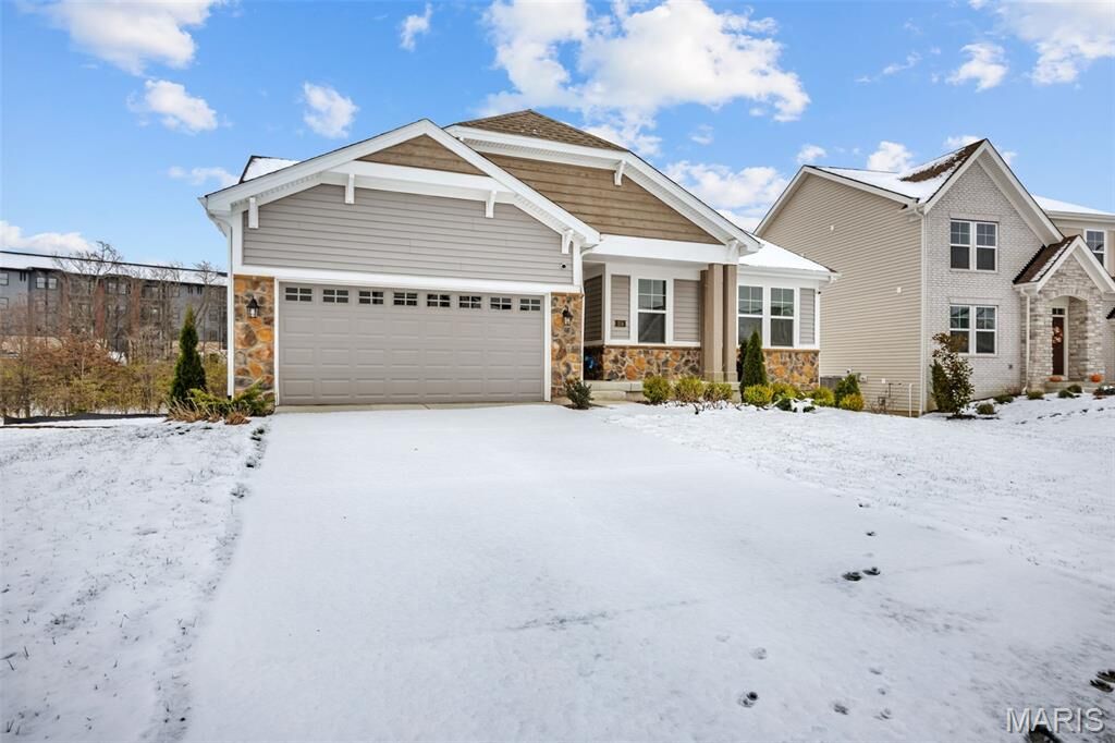 Property Photo:  214 Kerry Downs Drive  MO 63368 