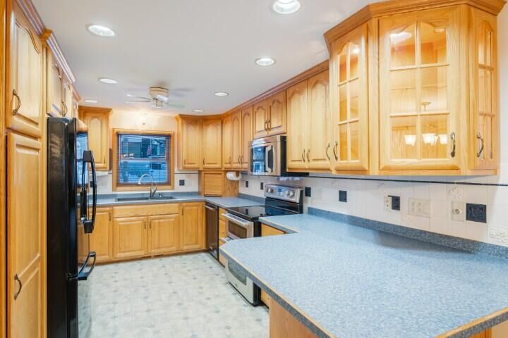 Property Photo:  3155 Calumet Dr  WI 53083 