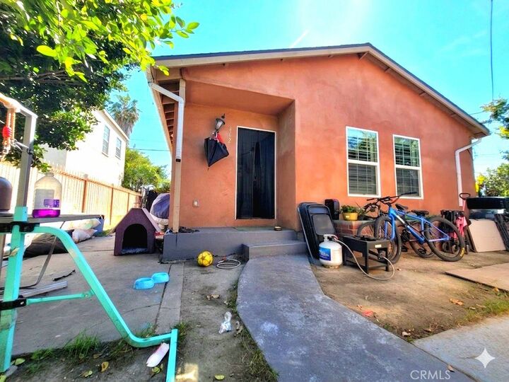 Property Photo:  860 W 73rd St.  CA 90044 