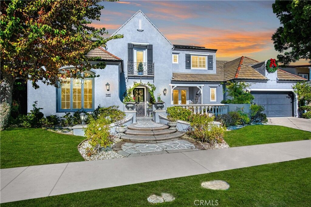 Property Photo:  17 Palazzo  CA 92660 