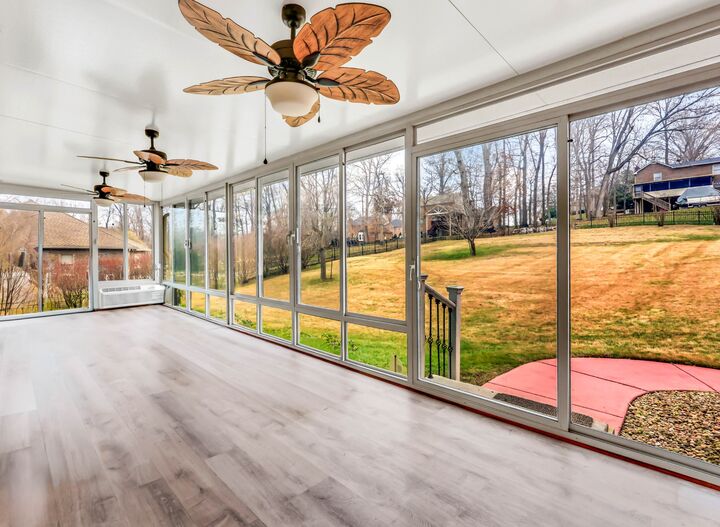 Property Photo:  453 Stonemeadow Rd  TN 37043 