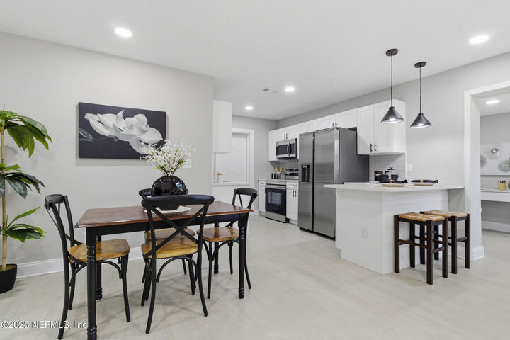 Property Photo: 5475 Gable Lane FL 32211