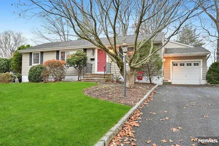 Property Photo: 3 Hinson Place NJ 07656