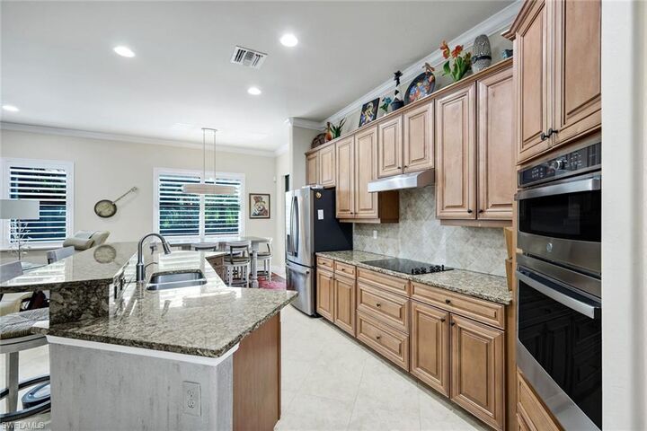 Property Photo:  11050 Longwing Dr  FL 33912 