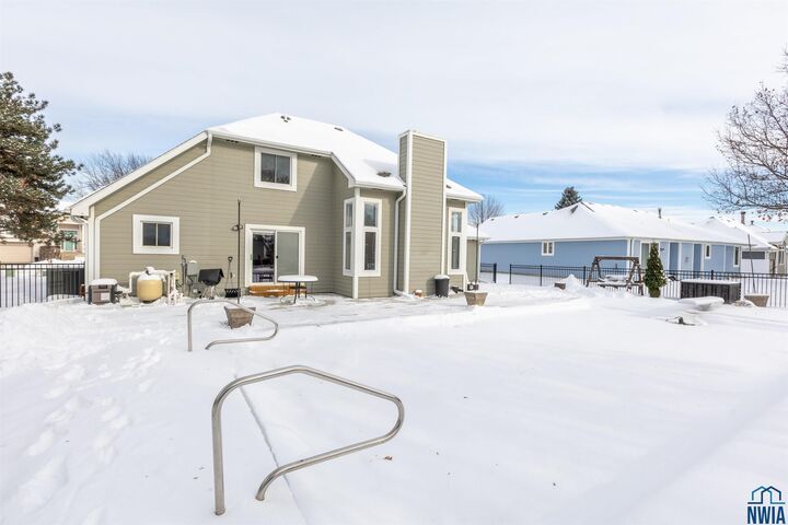 Property Photo: 186 Levee Trail SD 57049