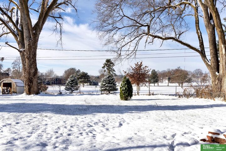 Property Photo:  5008 N 64 Street  NE 68104 