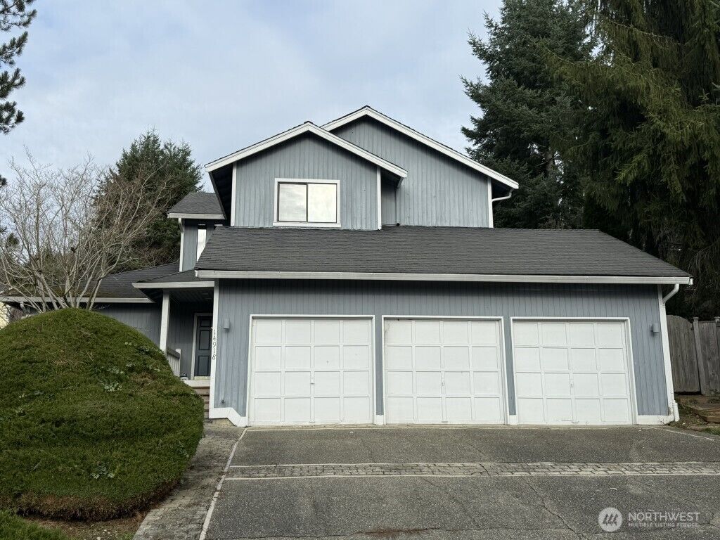 Property Photo: 14918 SE 64th Street WA 98006