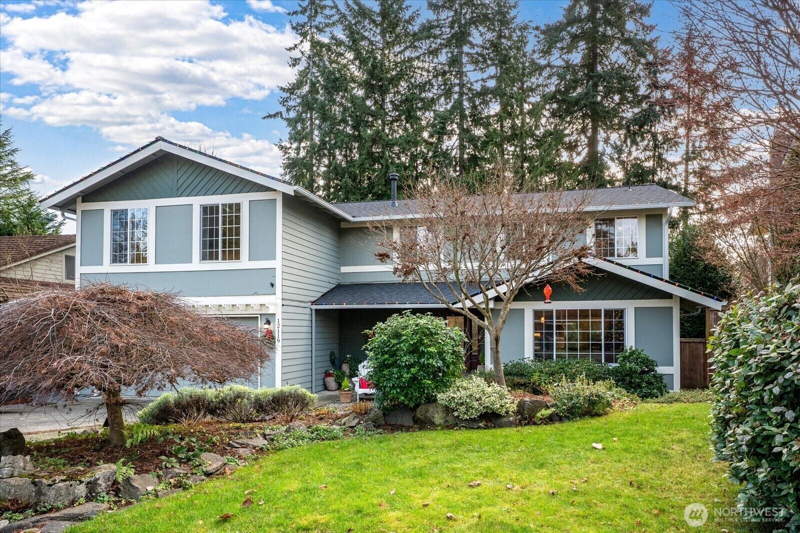 Property Photo:  12119 NE 141st Street  WA 98034 