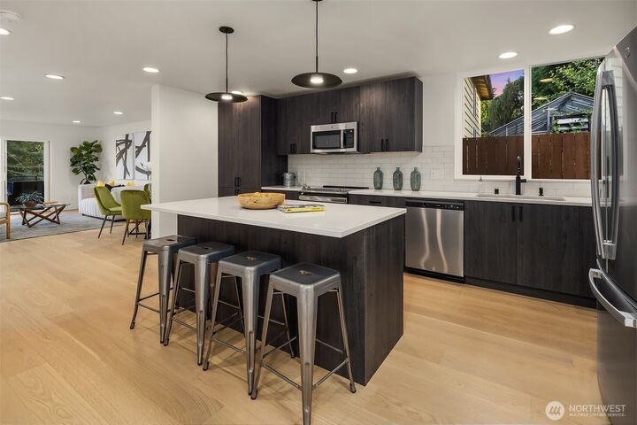 Property Photo:  13548  39th Avenue NE C  WA 98125 