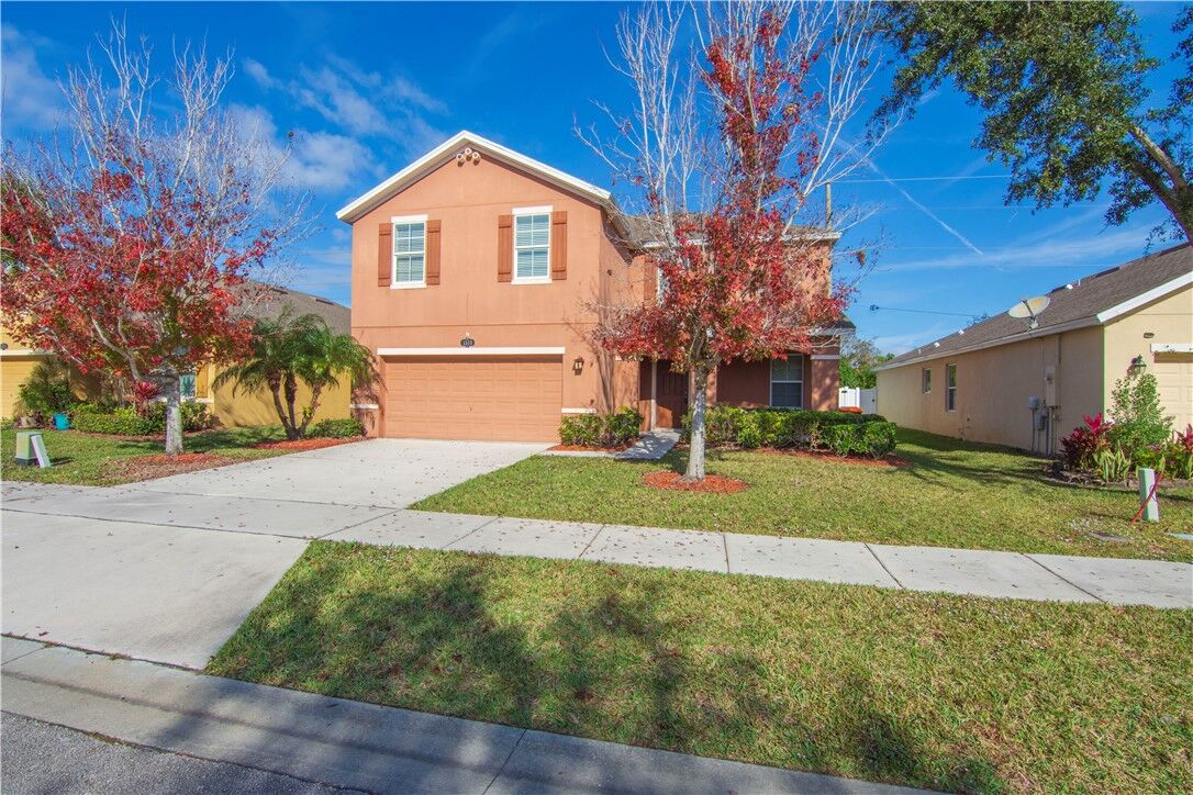 Property Photo:  1539 Lexington Square  FL 32962 
