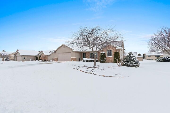 Property Photo: 1602 Meadows Lane WI 54217