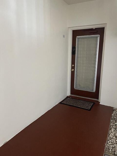 Property Photo: 110 Lake Anne Drive 110 FL 33411