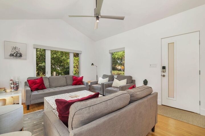 Property Photo: 711 Ardmore Road FL 33401